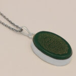 Men’s and women’s handmade silver green agate necklace with simple round design + Imam Javad (AS) amulet + Ayatul Kursi