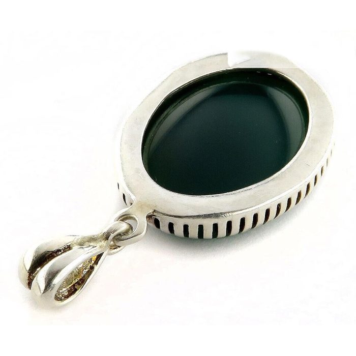 Silver Ring Necklace with Green Agate and Engraving of Ayat "Wa In Yakad"