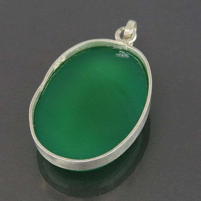 Beautiful Silver Ring Necklace with Green Agate and Engraving of Ayat "Wa In Yakad"