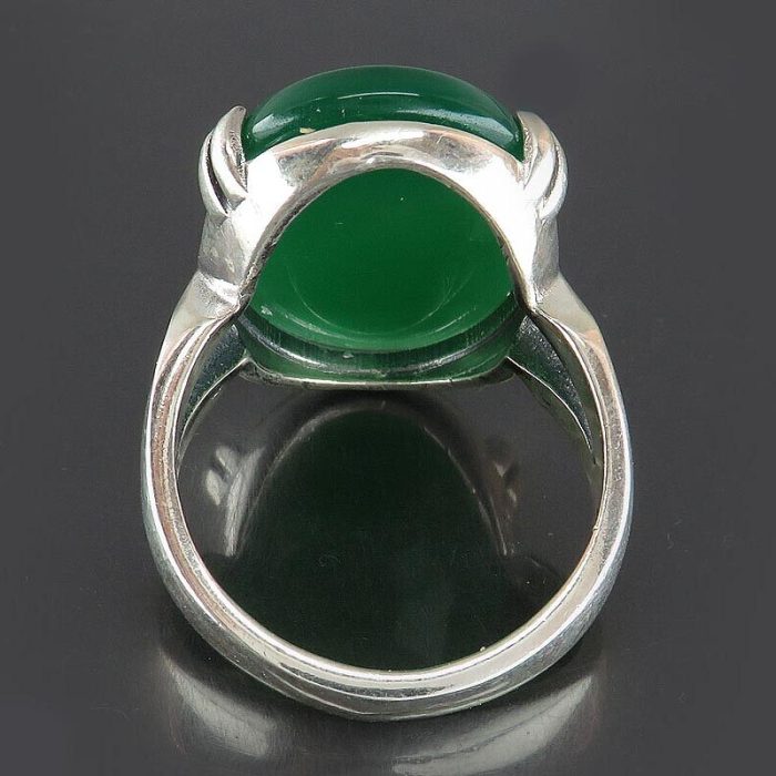 Handcrafted Men's Silver Ring with green Agate and Engraving of "Surah Ar-Rahman"