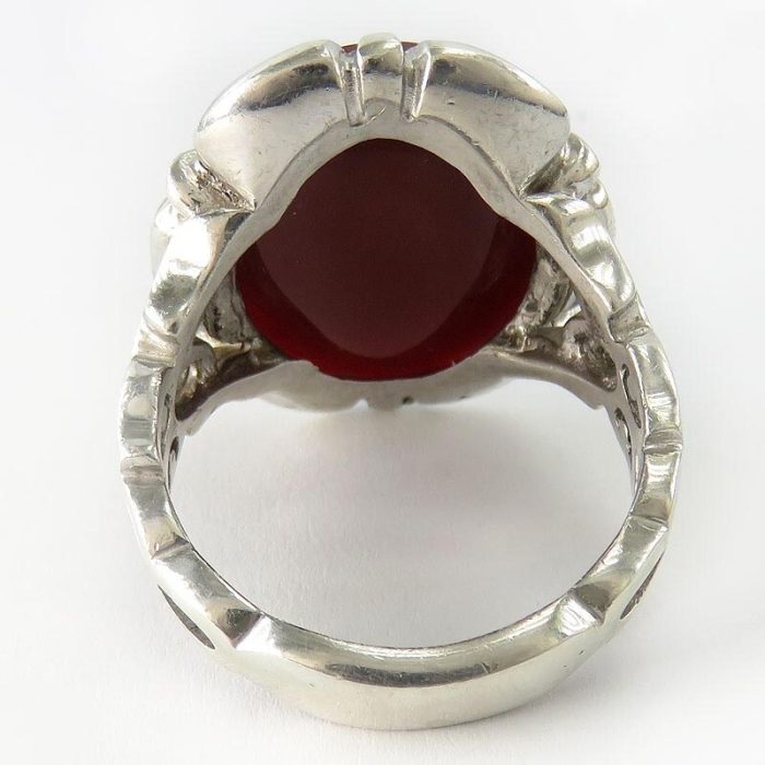 Men's Red Agate Silver Ring with "Salaam Ale Al Yaseen Wa Taha" Engraving