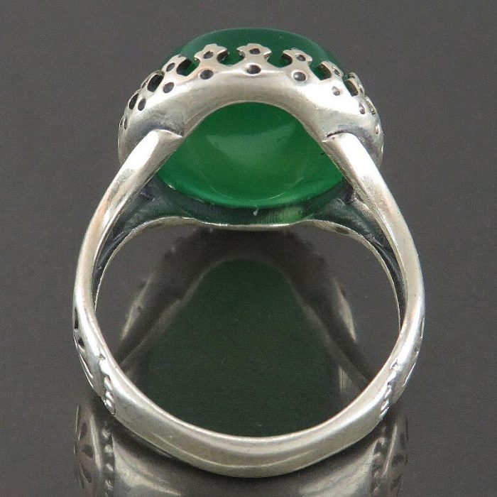 Beautiful Engraved Green Agate Silver Ring with "Ya Ali Ibn Musa Al-Reza"