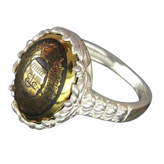 Elegant Silver Hadid Women's Ring, Engraved "Ain Ali & Ayat al-Kursi"