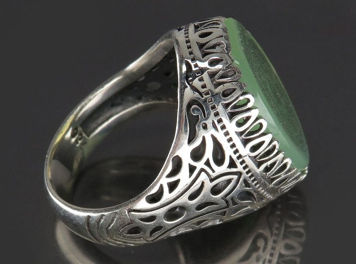 Green Agate Silver Ring with Engravings of "Wa In Yakad, Fourteen Infallibles, Nade Ali, Surah Al-Qadr"