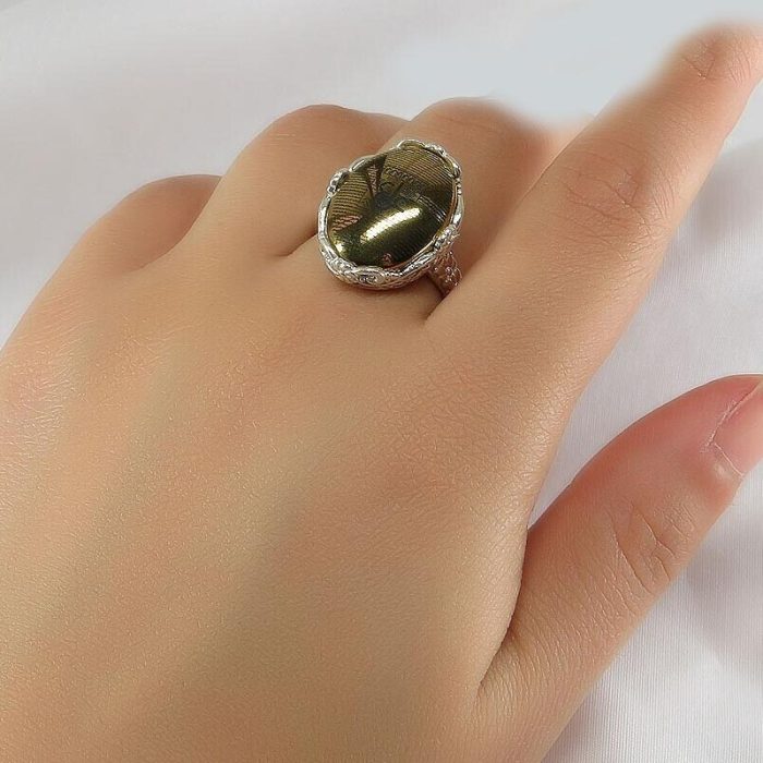 Unique Silver Hadid Women's Ring, Engraved "Ain Ali & Ziarat Ashura"